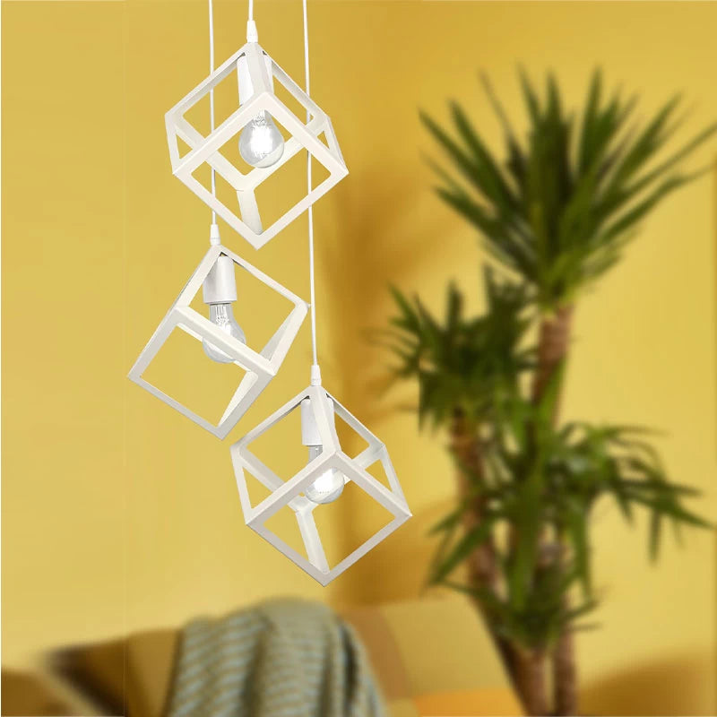 Метално трилъчно плафониера Thora E27 бял цвят 22x22x70cm.
