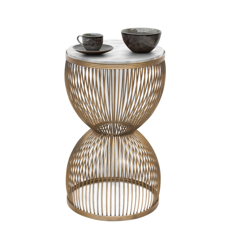 Метална - MDF помощна масичка Stella в златисто - бял мраморен ефект Ø34,5x56,5cm.