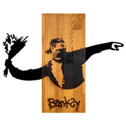 Декорация за стена Banksy -метал в черно-дърво 69x3(дебелина)x58Всм.