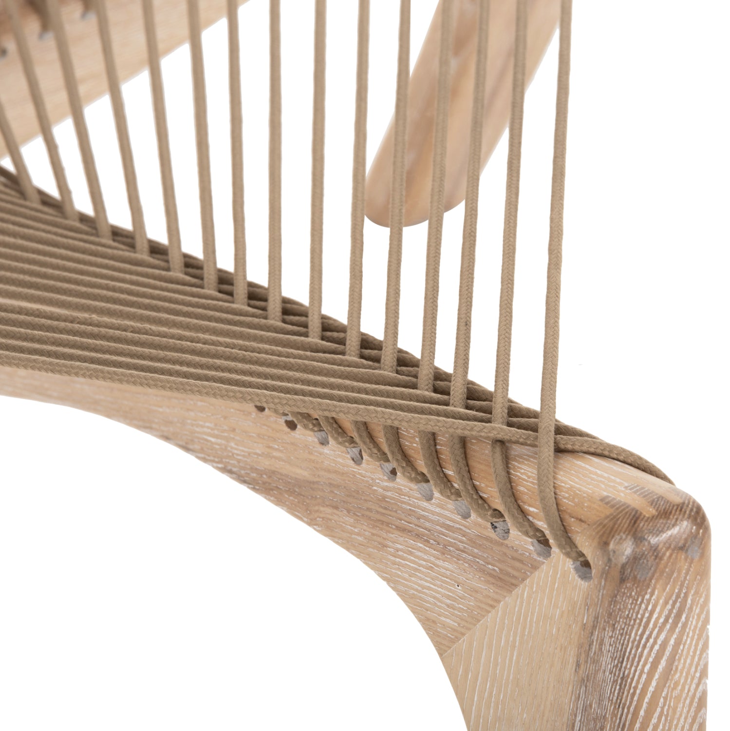 ЛАУНДЖ ФОТЬОЙЛ HARP РАМКА ОТ ЯСЕН И СИНТЕТИЧНО ВЪЖЕ В ЕСТЕСТВЕН ЦВЯТ 85x101,5x128,5см