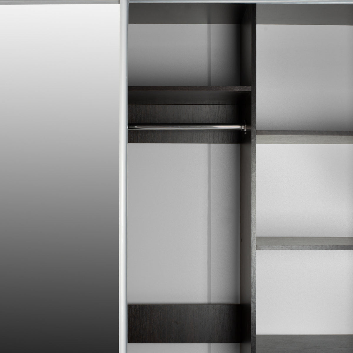 Гардероб 2-крилен ADLER плъзгащи врати огледало венге 160x60x210H